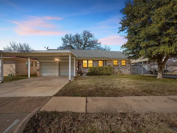 1311 Buena Vista St, Mesquite, TX 75149