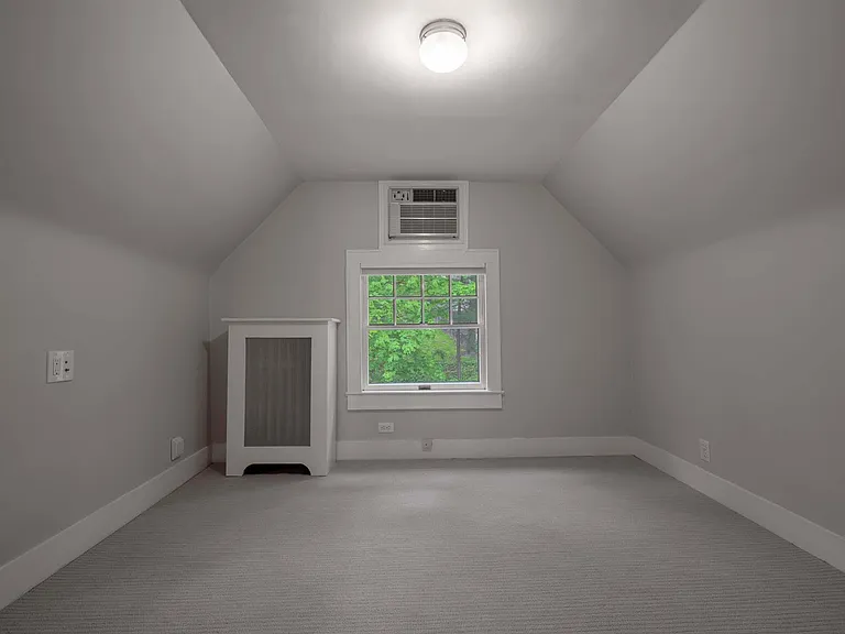 62 Summit Ave — Photo 22