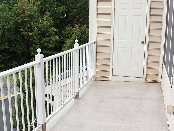3rd image of 4471 A Beacon Grove Cir