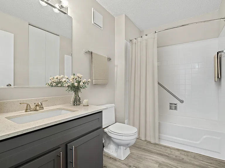 100 Forest Place Apartments — Photo 8