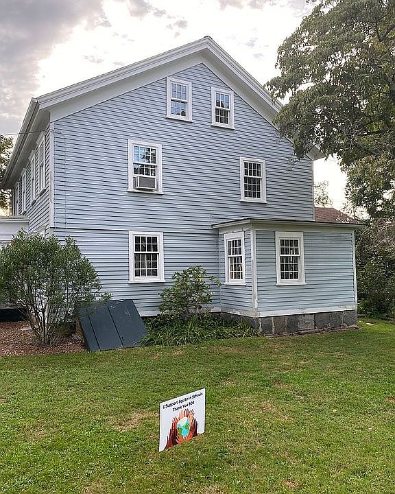 2nd image of 22 Broad St