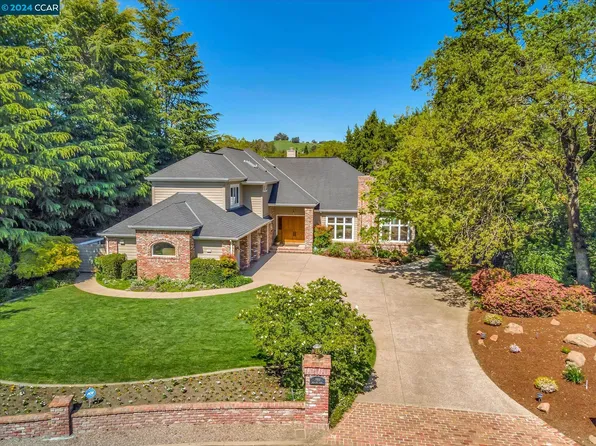 2980 Windtree Ct, Lafayette, CA 94549