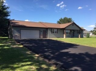 2146 Kowalski Rd, Kronenwetter, WI 54455