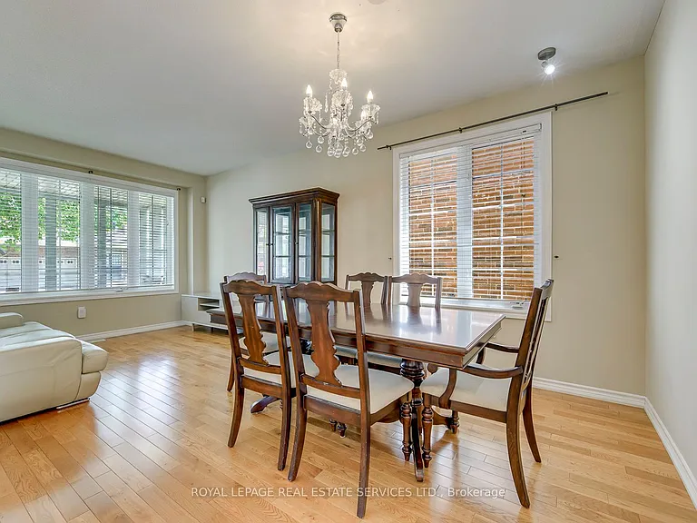 9 Barnstone Dr — Photo 6