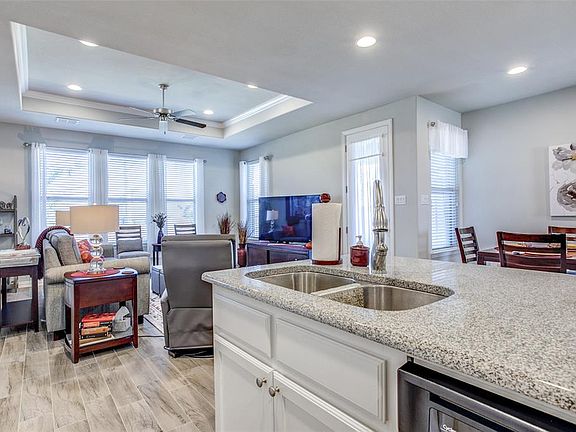 4th image of 1811 Ladera Way #1811
