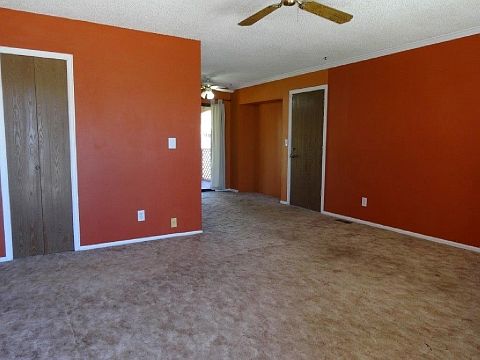 Welcome Home!  Living Room Has A Ceiling Fan! 