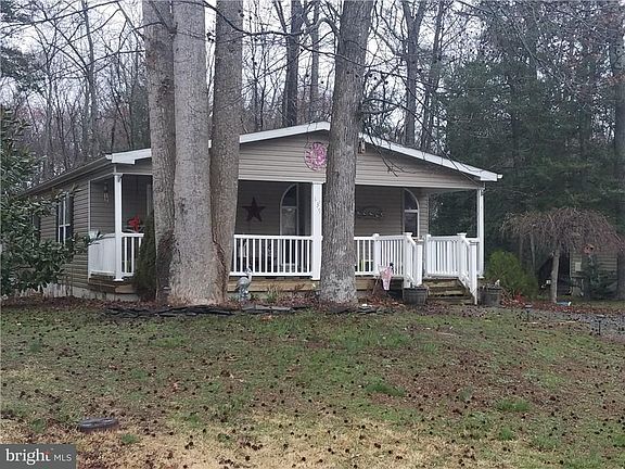 3rd image of 139 White Pine Dr