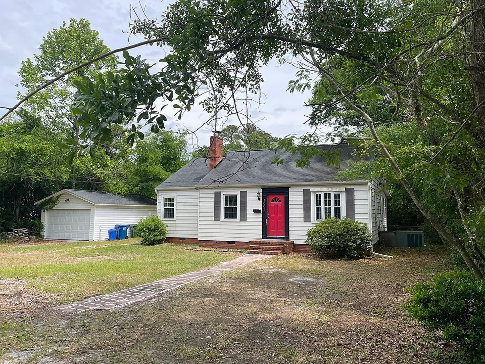 1005 Bryan Ave