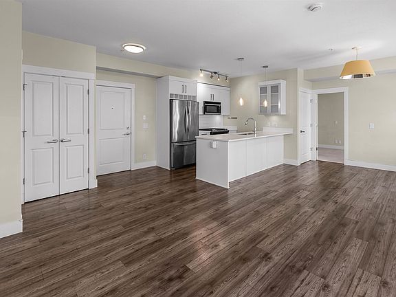 4th image of 22327 River Rd #311