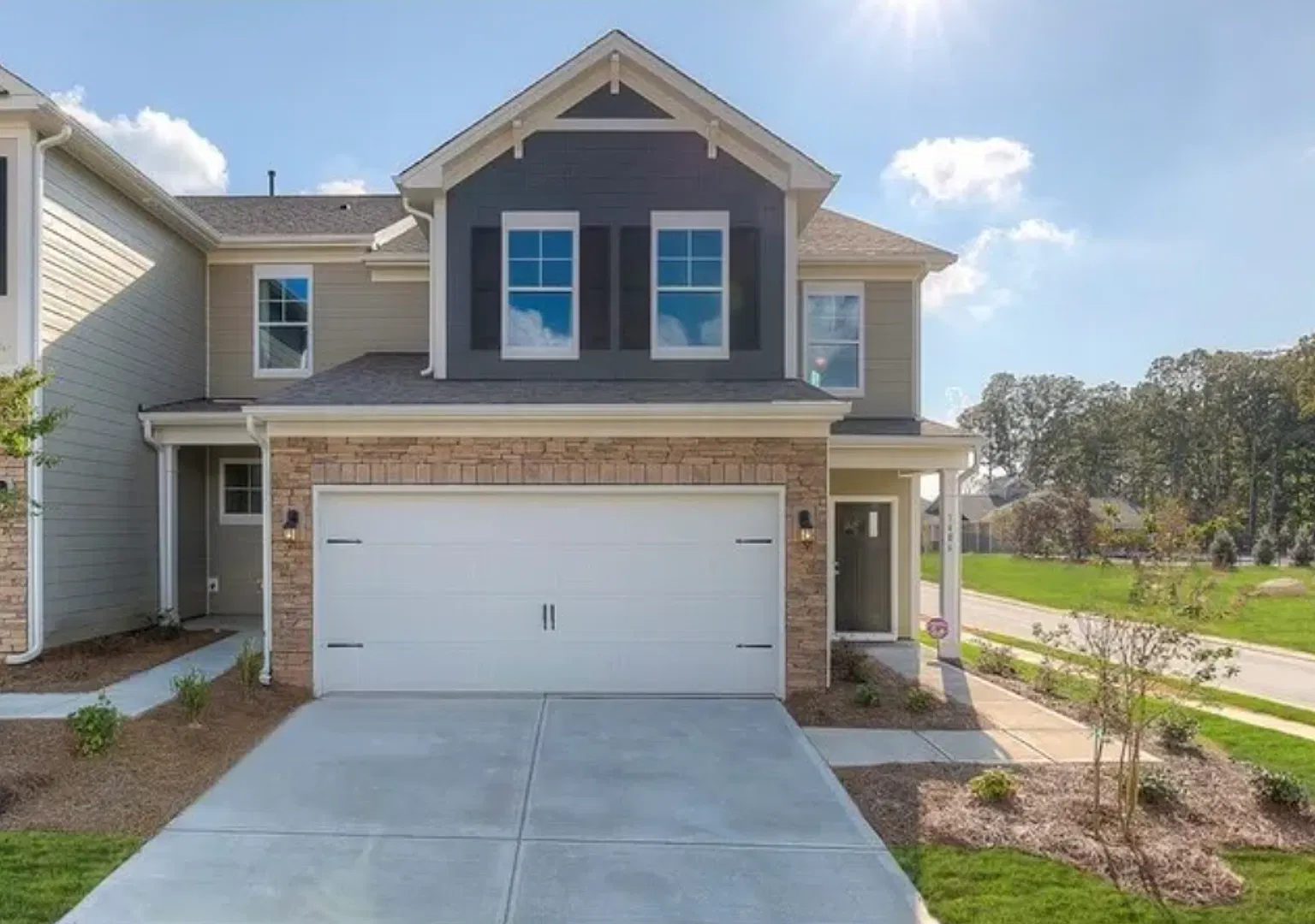 4264_Plumeria Way — Photo 1
