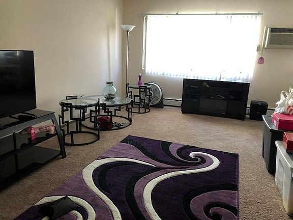 4th image of 3912 Minnehaha Ave APT 18