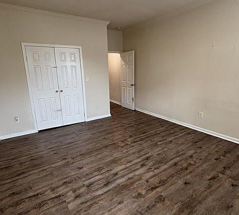 3rd image of 1908 Walbrook Ave