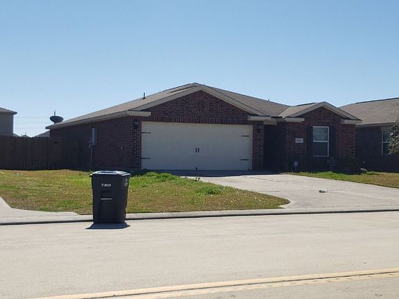 3rd image of 8926 Stagewood Dr