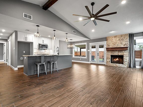 3rd image of 5143 Ganymede Dr