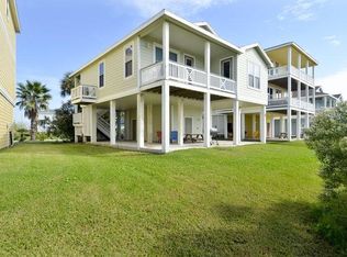 4110 King Rail Cir, Galveston, TX 77554