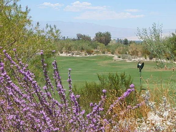 3rd image of 74000 Desert Gdn