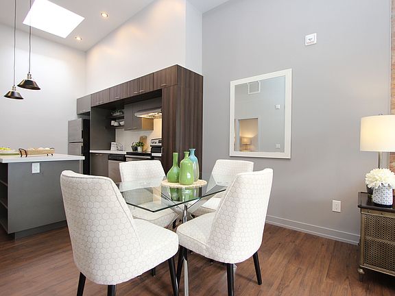 2nd image of 14 1/2 King St E #202