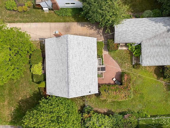 5th image of 5 Richards Dr