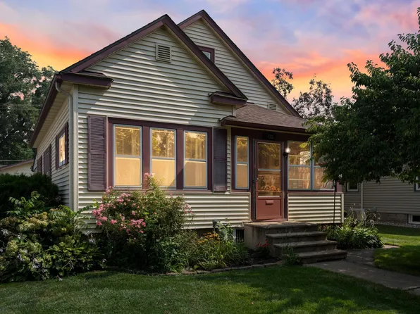 1728 W 6th St, Red Wing, MN 55066