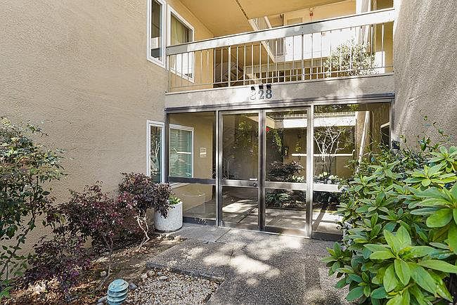 1st image of 828 N El Camino Real Unit 3