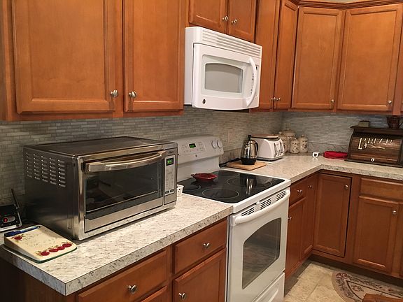 3rd image of 902 Lantern Dr #L-0096