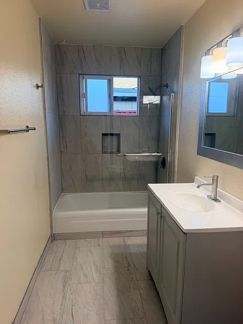 2 bed, 1200 sqft, $3,950 — Photo 4