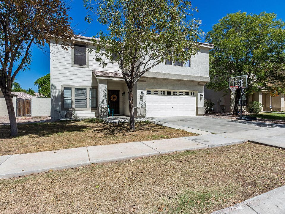2nd image of 634 W Orchard Way