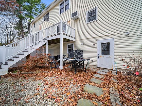 3rd image of 624 Hackett Hill Road