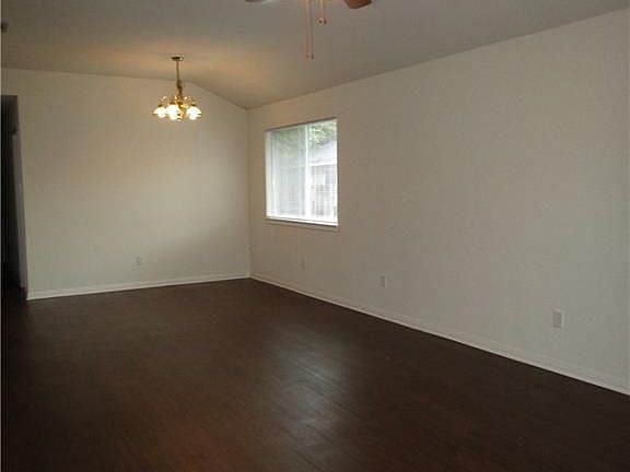 2nd image of 8713 Talyne Chaise Cir #B