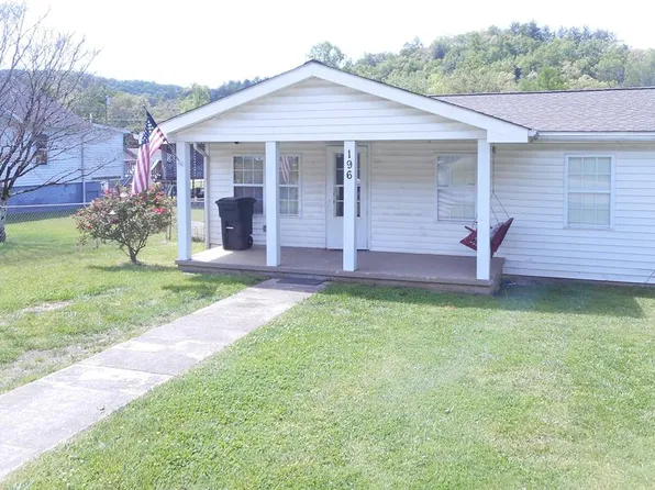 196 Atoah St, Robbinsville, NC 28771