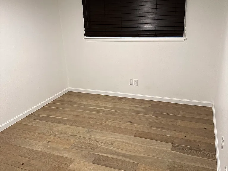 275 Donna Ave — Photo 16