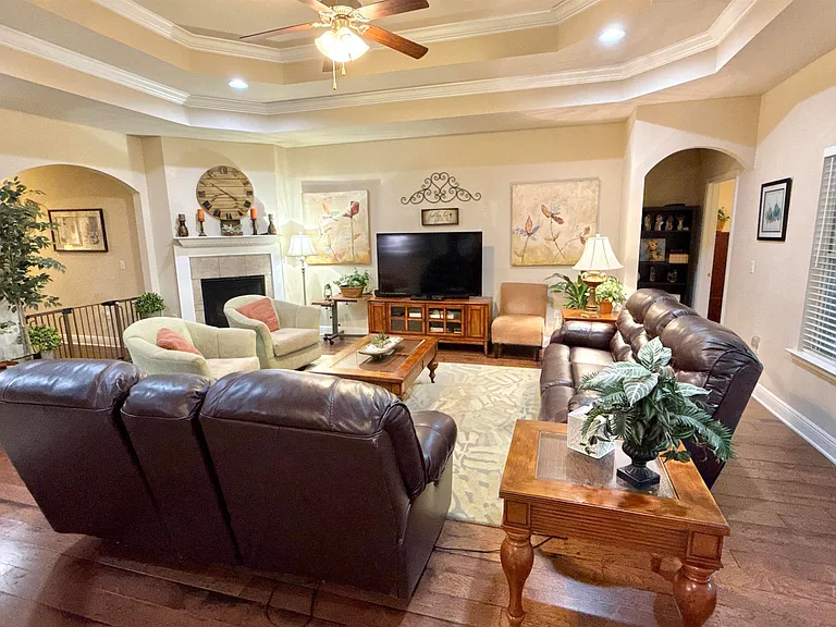 697 Parish Lakes Dr — Photo 14