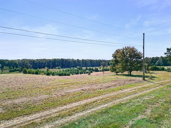 5th image of 1655 Millers Chapel Rd