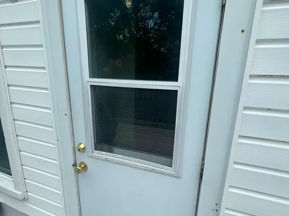 56 Louisa St #1, Kitchener, ON N2H 5L8