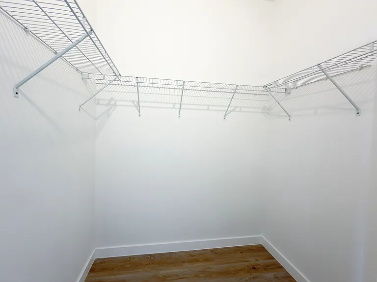 132 NW 10th Pl — Photo 14