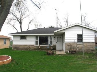 212 W South St, Elwood, IL 60421
