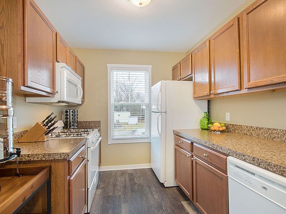 3rd image of 11250 Kistler Dr Unit 4
