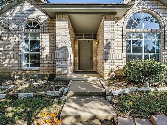 4th image of 6509 Meadow Lakes Dr