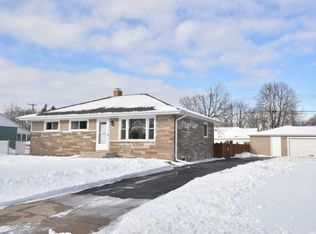 3222 W Green Ave, Milwaukee, WI 53221