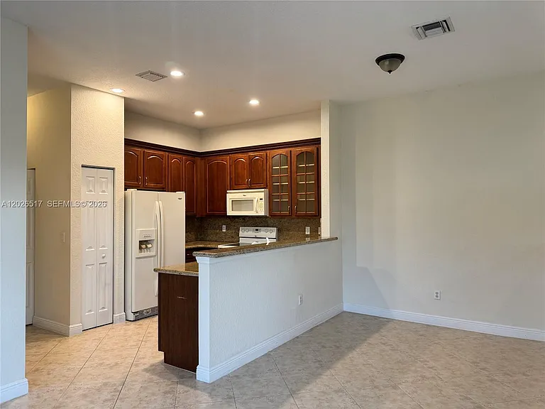 5819 Hampton Hills Blvd — Photo 12