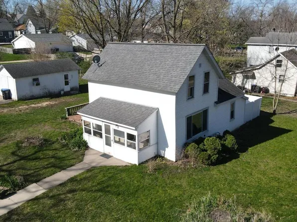 524 Cedar St N, Cannon Falls, MN 55009