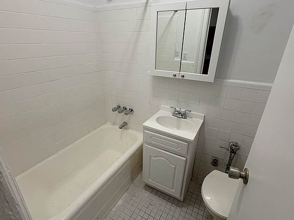 5th image of 517 W 161st St #3A