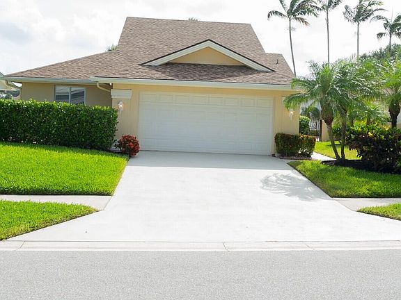 3rd image of 114 Beach Summit Court