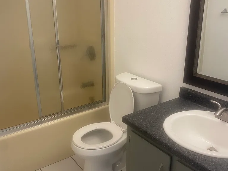 220 Ann Cir #4 — Photo 7