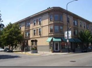 808 W Newport Ave #2, Chicago, IL 60657