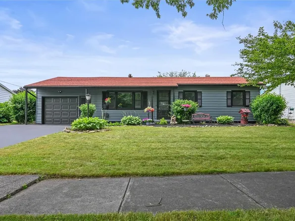 29 Bobbie Dr, Rochester, NY 14606