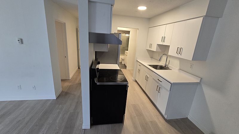 North Vancouver Apartment for rent - 1 Bedroom — photo 5