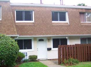 124 Storm Dr, Holtsville, NY 11742