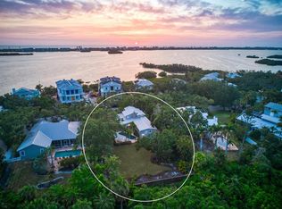 8871 Fishermens Bay Dr, Sarasota, FL 34231