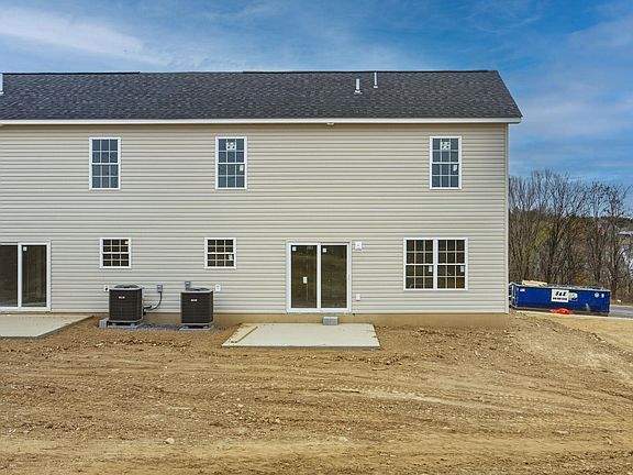 4th image of 2105 Willow Hill Dr